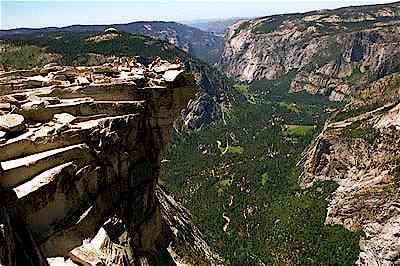 Yosemite National Park halfdome.jpg (23139 bytes)
